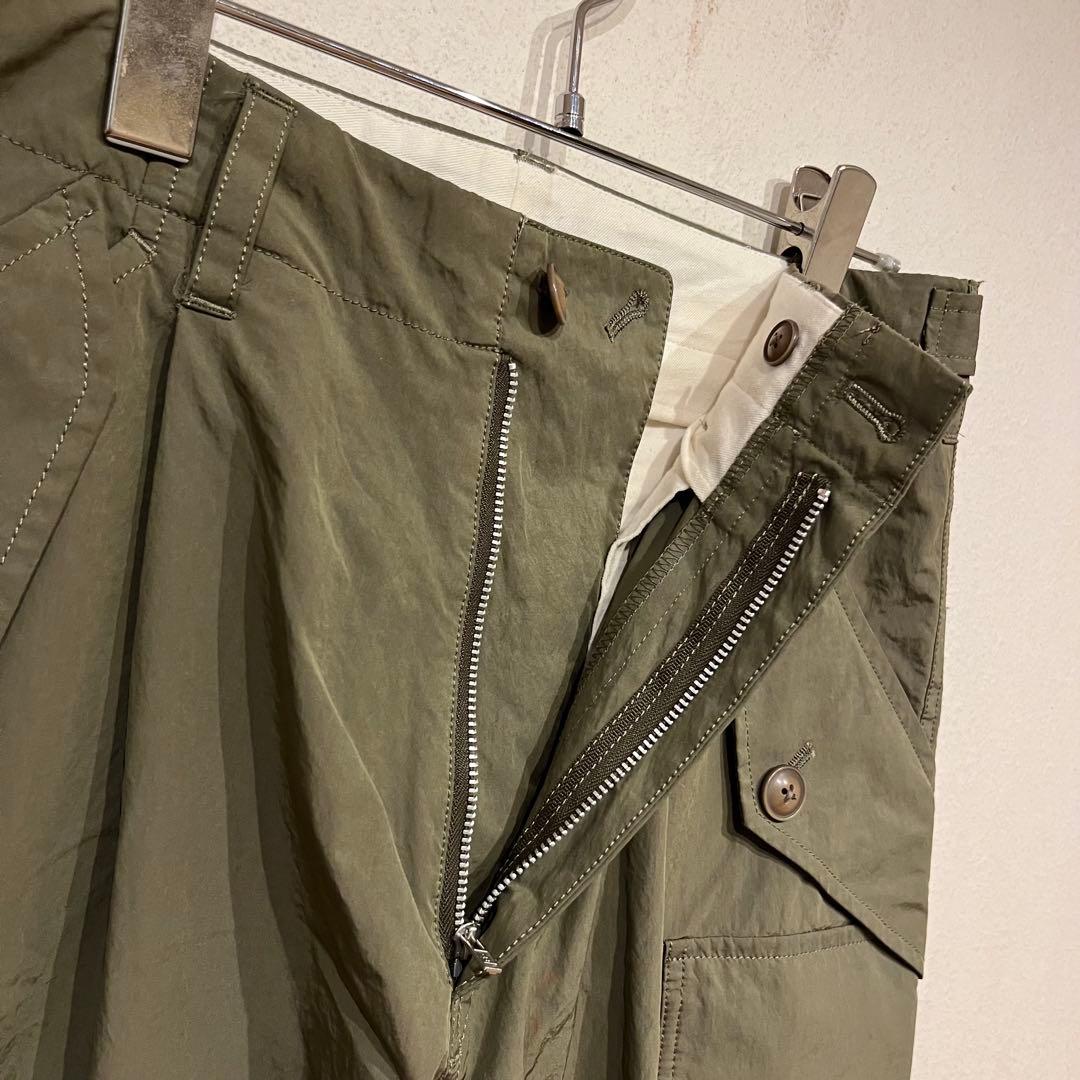 【美品】KHOKI 24ss ミリタリーワークパンツ カーキ