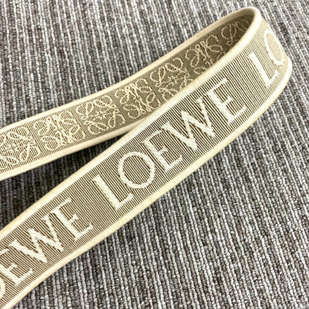 未使用　LOEWE　ロエベ　ショルダーストラップ　アナグラム　ロゴ