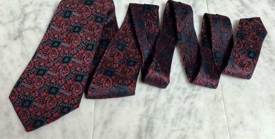 LANVIN ネクタイ ネイビー レッド ロゴ 総柄