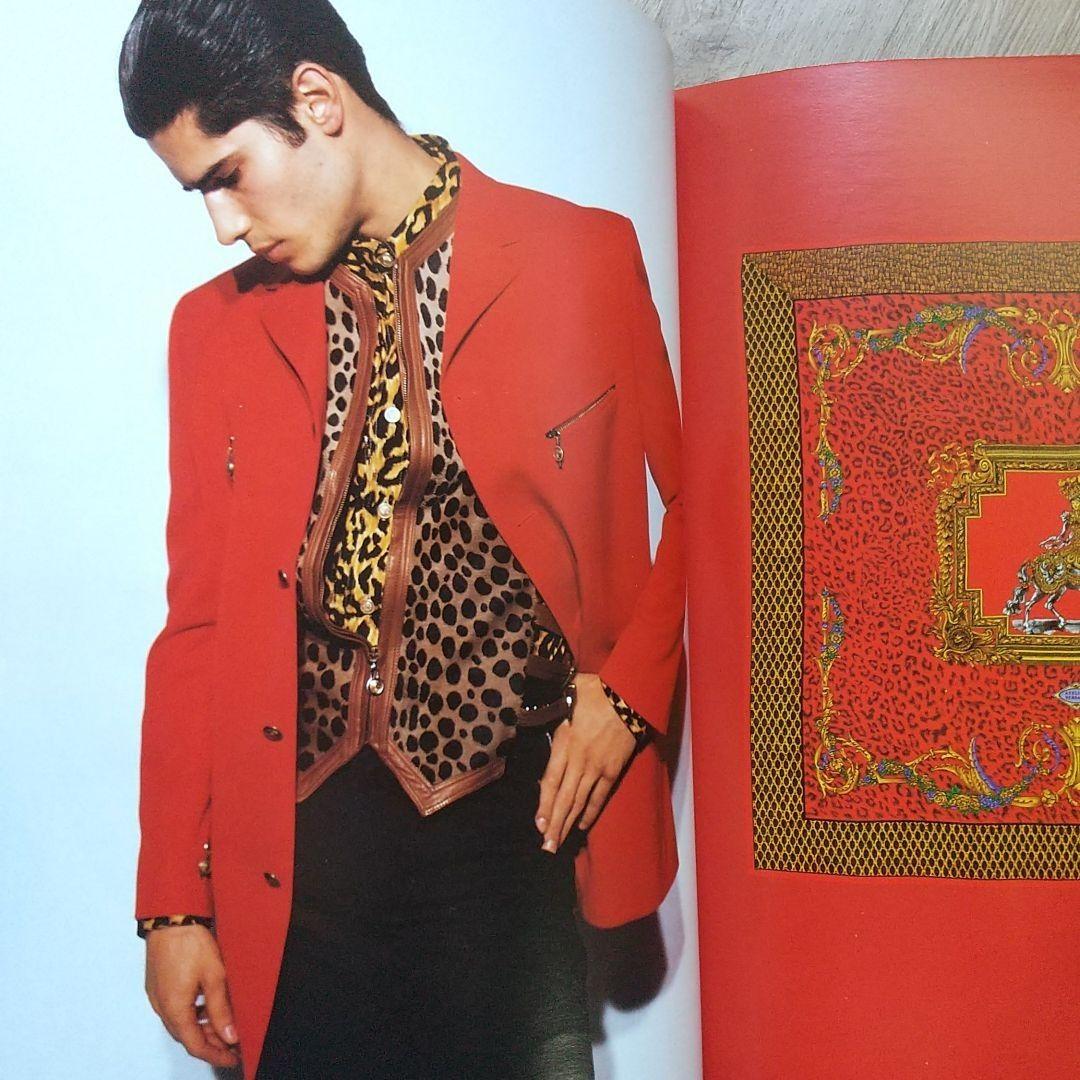 希少品 ヴェルサーチ VERSACE 写真集