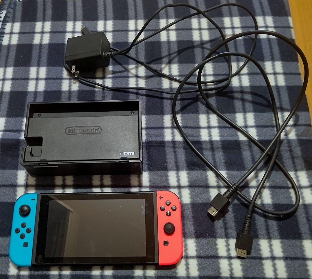 Nintendo Switch 本体 青/赤 Joy-Con ドック・ケーブル付