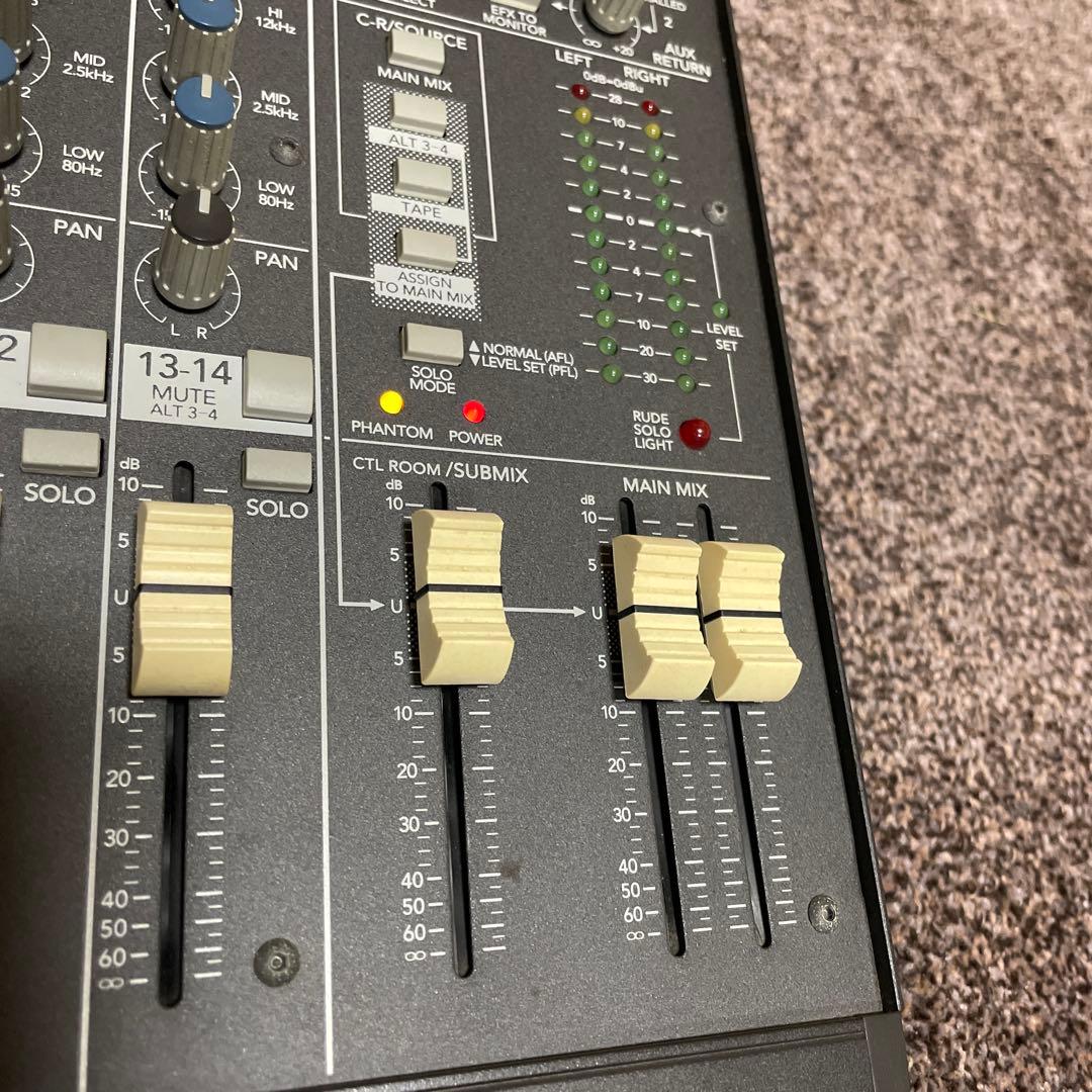 MACKIE. 1402-VLZ PRO アナログミキサー