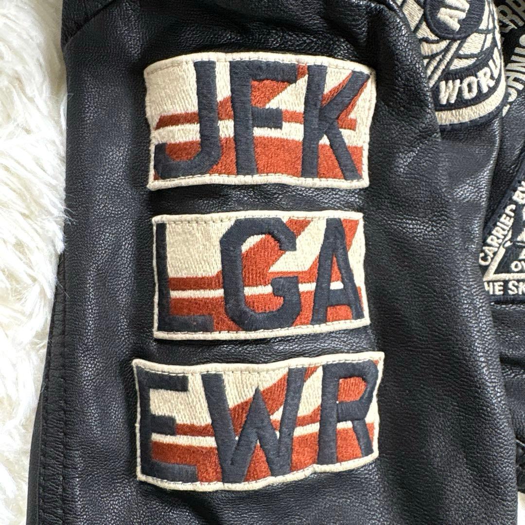 アヴィレックス　レザージャケット　パーカー　ワッペン刺繍　ダブルジップ　山羊　黒