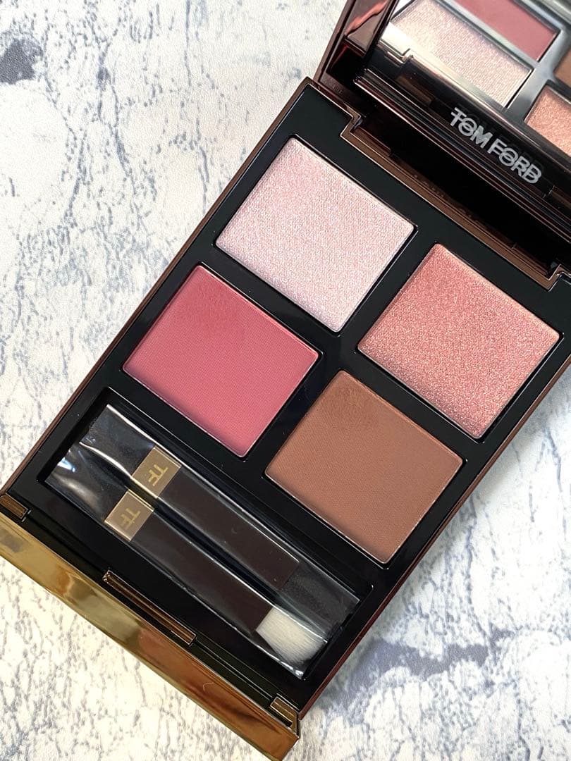 TOM FORD / トムフォード アイカラークォード02S ローズ ベール