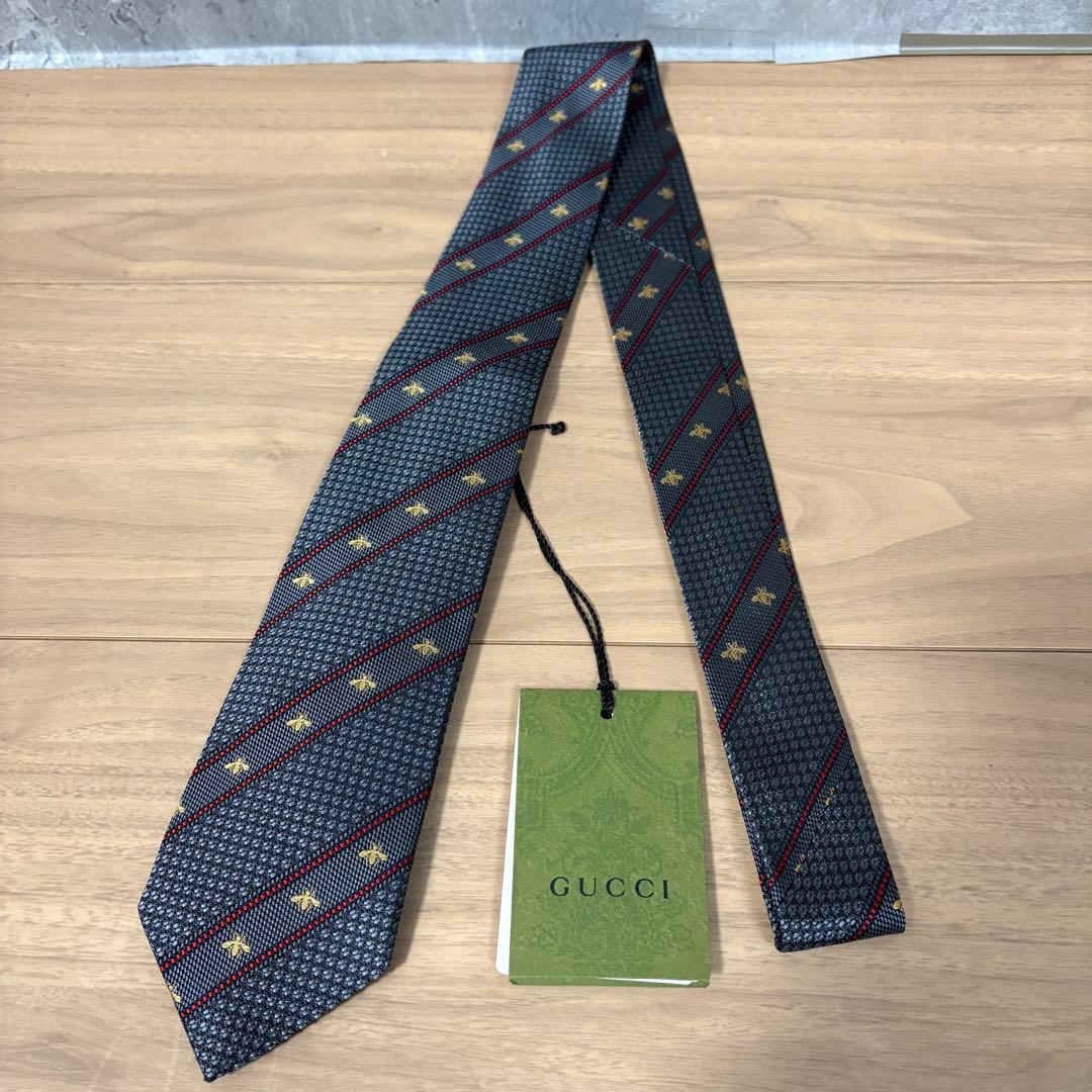 新品未使用 グッチGUCCIネクタイ ビー ストライプ ネイビー シルク100%