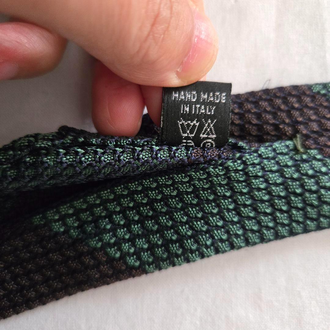 美品　Salvatore Piccolo ネクタイ グリーン　ストライプ　シルク