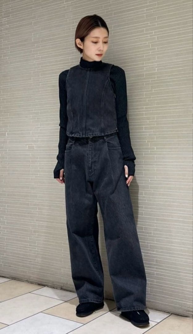 トップス < H > HEAVY DENIM VEST