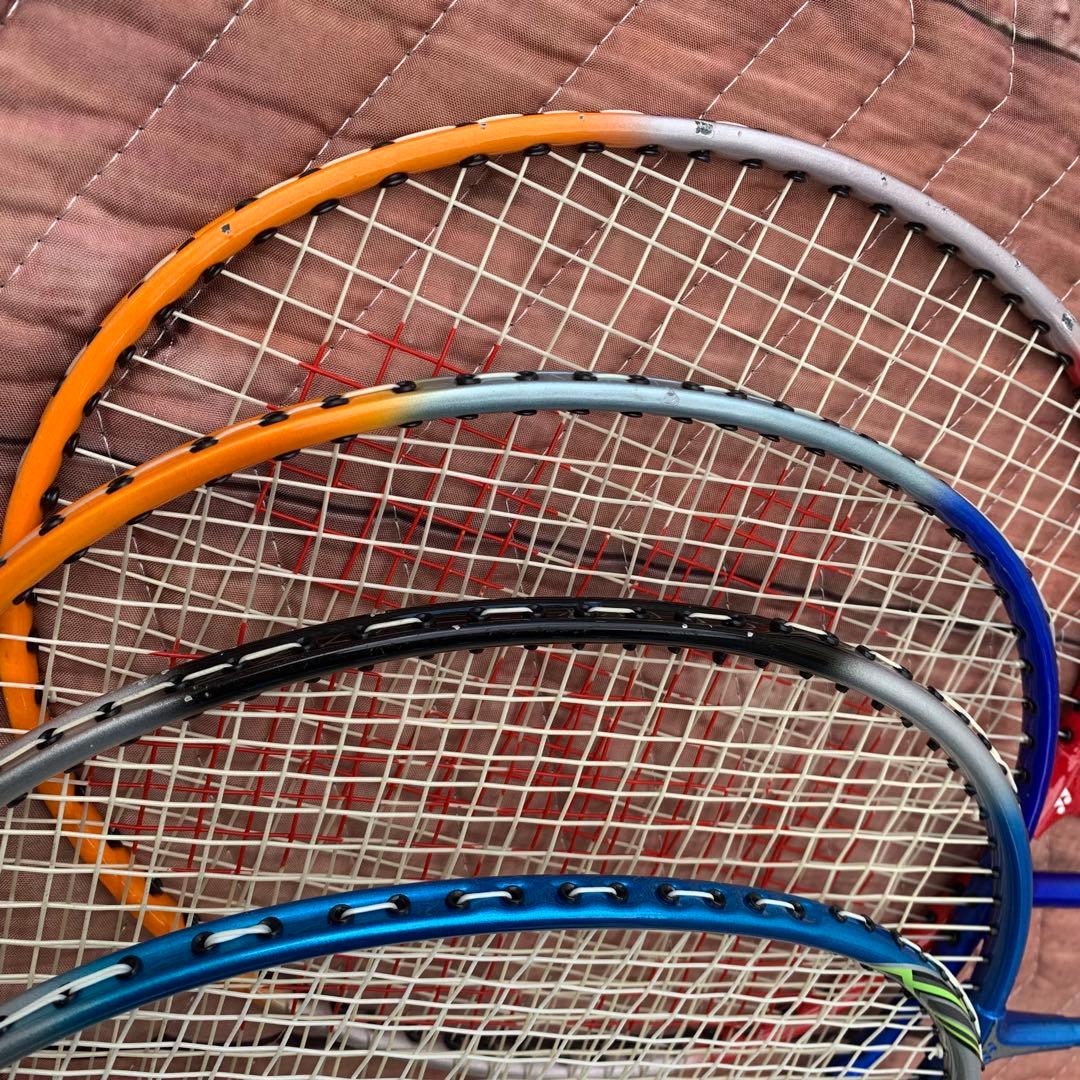 YONEX バドミントンラケット　まとめて４本