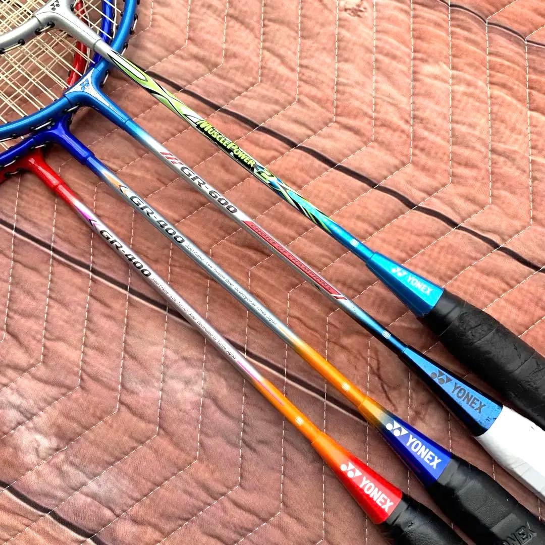 YONEX バドミントンラケット　まとめて４本