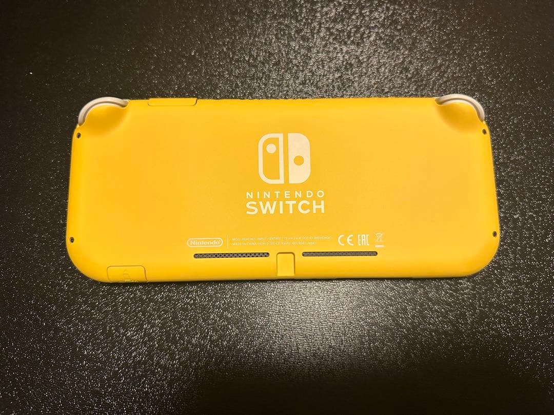 Switchライト 黄色