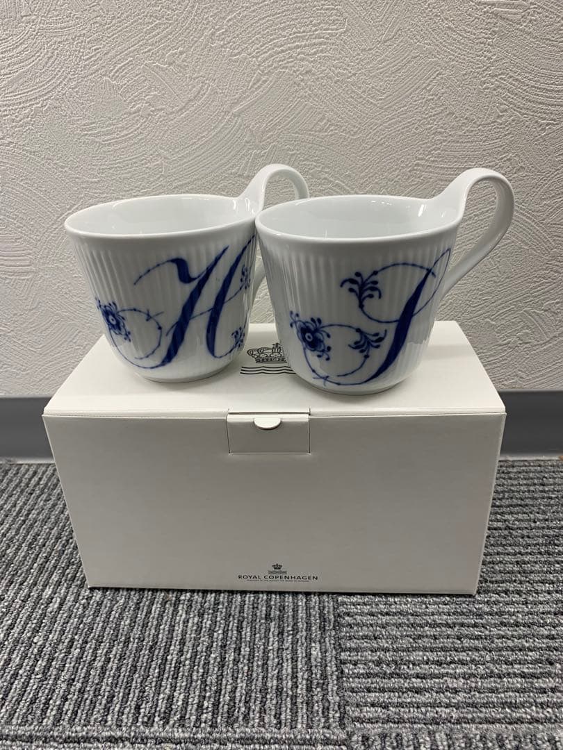   ロイヤルコペンハーゲンデザインカップ2個セット