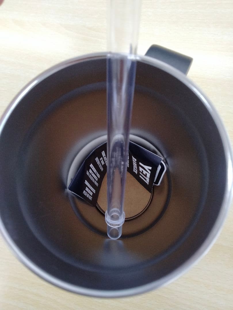 ☆新品未使用品☆YETI Rambler 25 ozストロー付き ブラックマグ