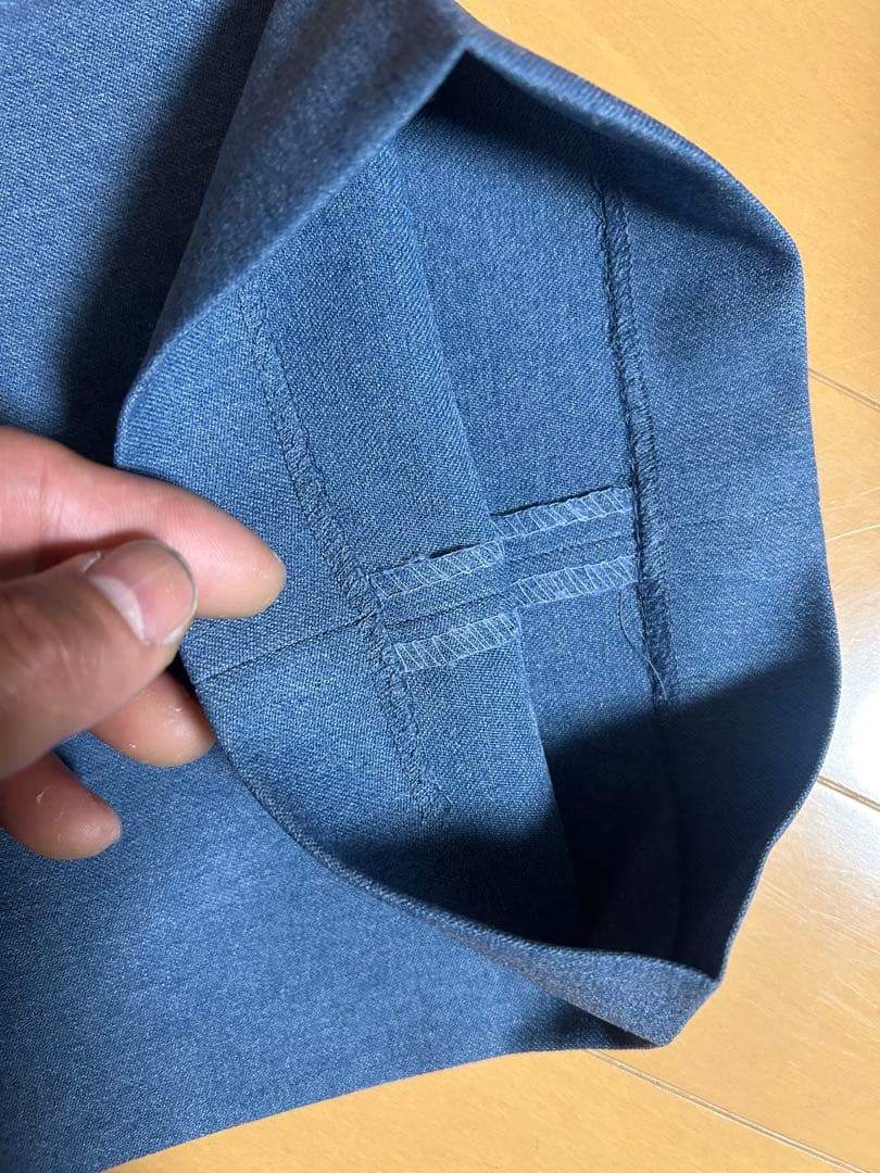 Levi’s アクションスラックス
