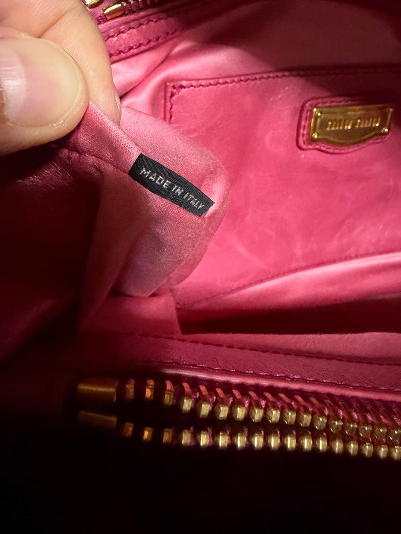 MIU MIU ピンク レザー ハンドバッグ