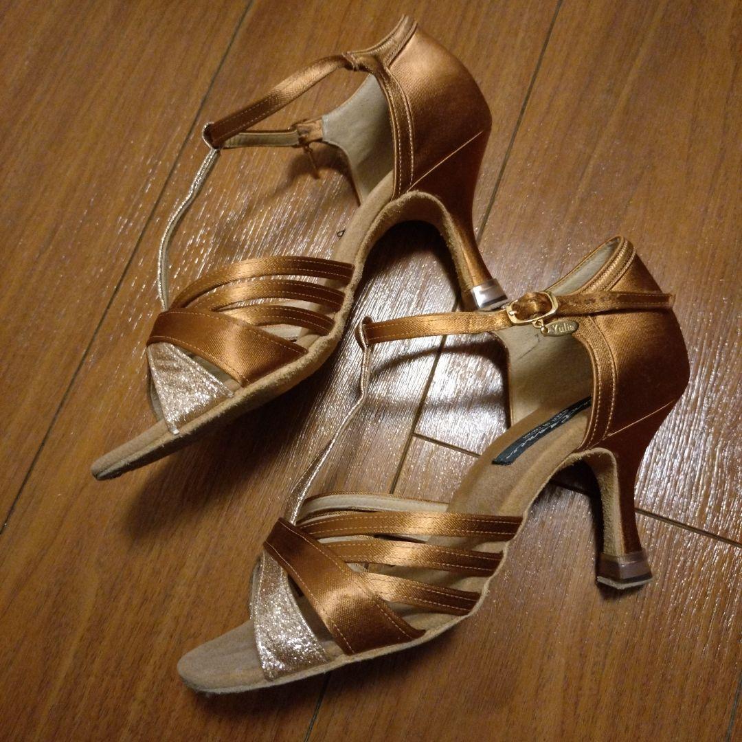 【極美品】社交ダンス　シューズ　サンダル　ラテン　ユリアモデル　競技ダンス