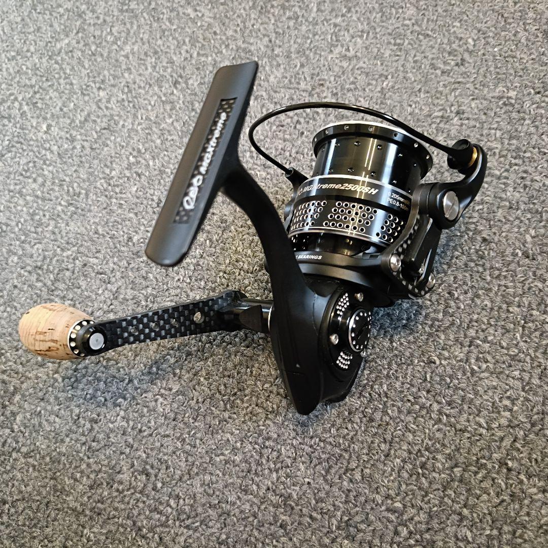 アブガルシア レボ エムジーエクストリーム 2500SH　スピニングリール