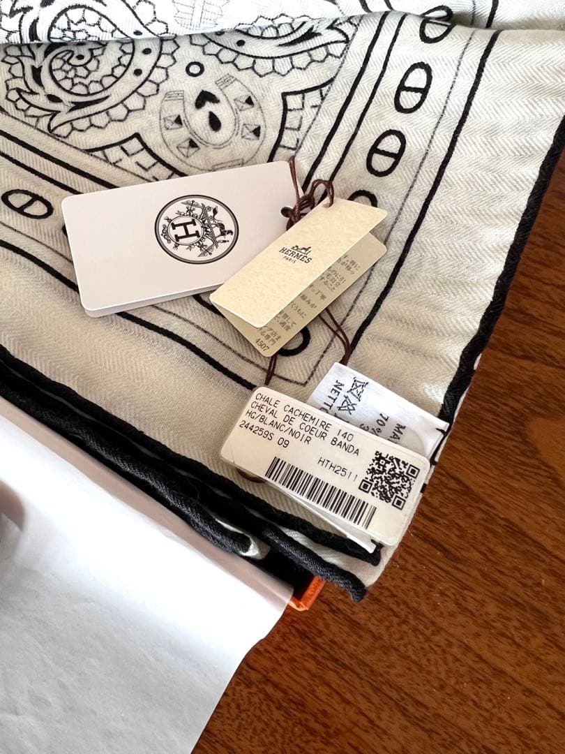 【新品】HERMES カシシル《シュヴァル・ドゥ・クール・バンダナ》白黒
