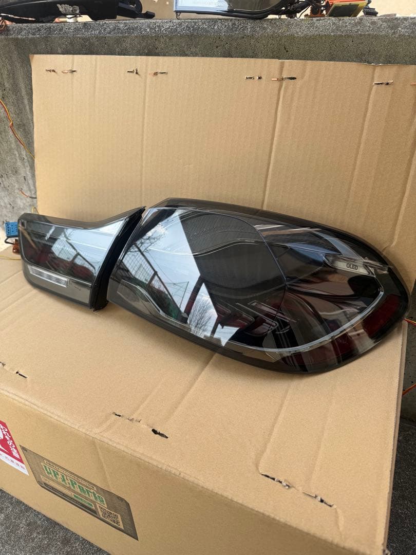  F32 4シリーズ　テールランプ　シーケンシャルウィンカー　スモーク