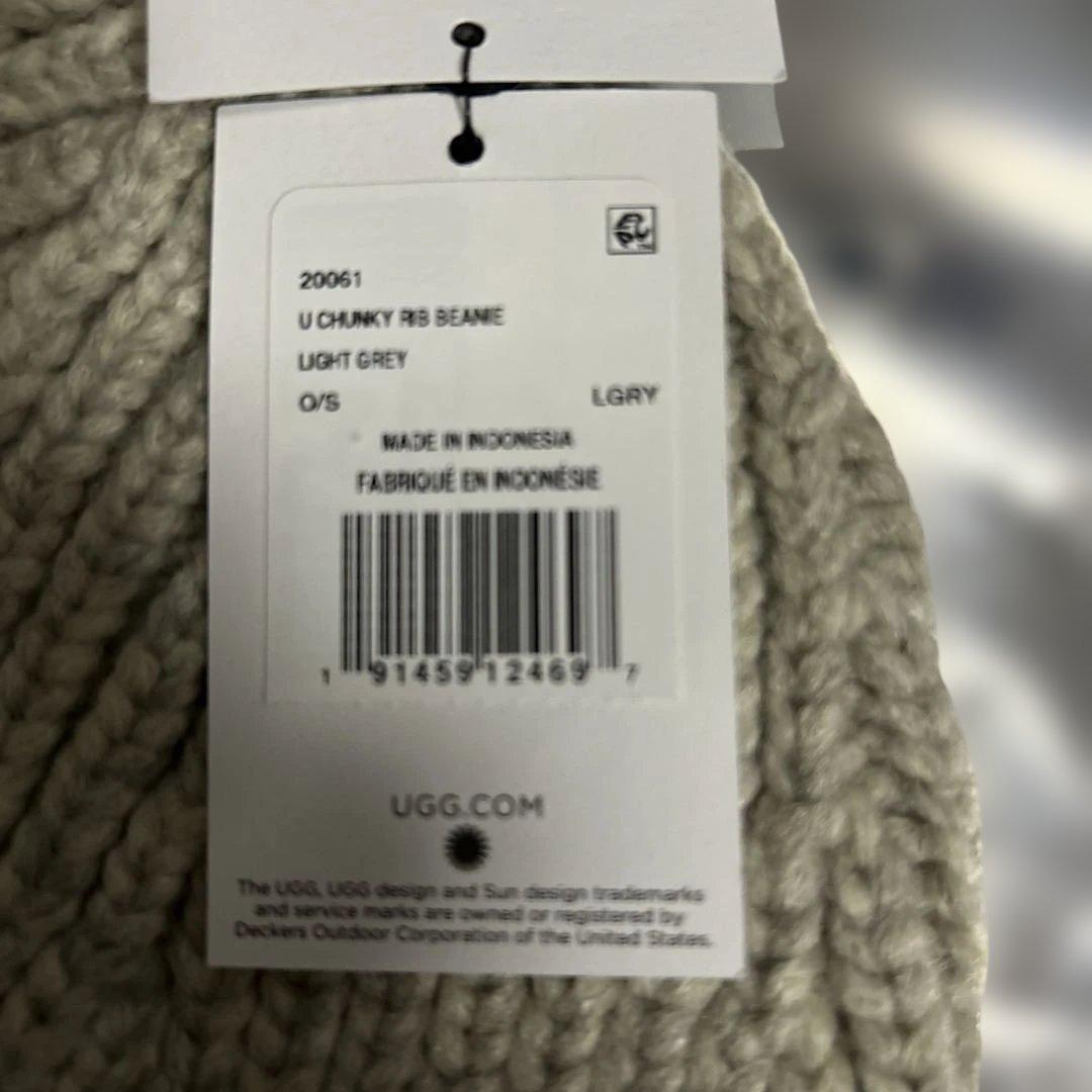 UGG、ニット帽新品、今シーズン発売品