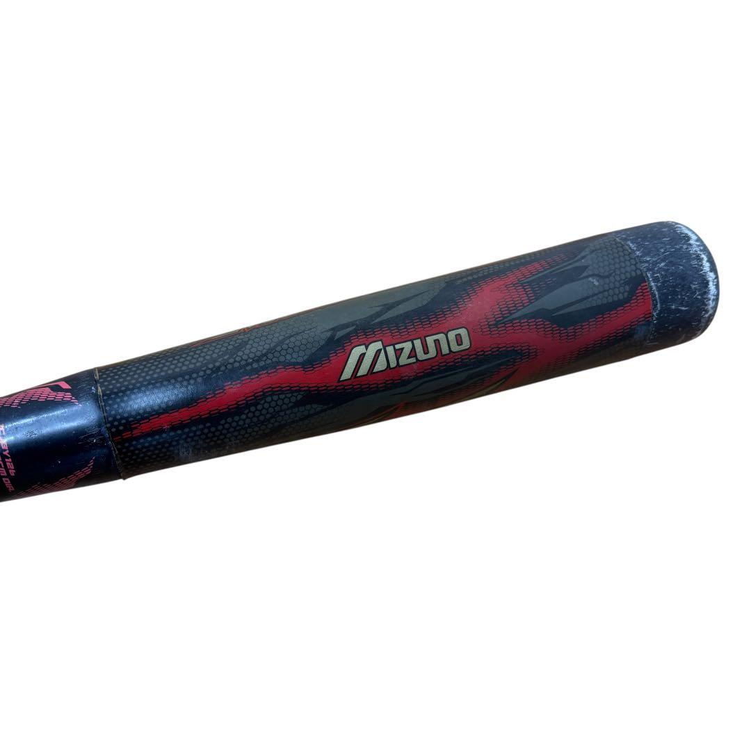 【美品】BEYOND MAX MEGAKING軟式用バット　ビヨンドマックス