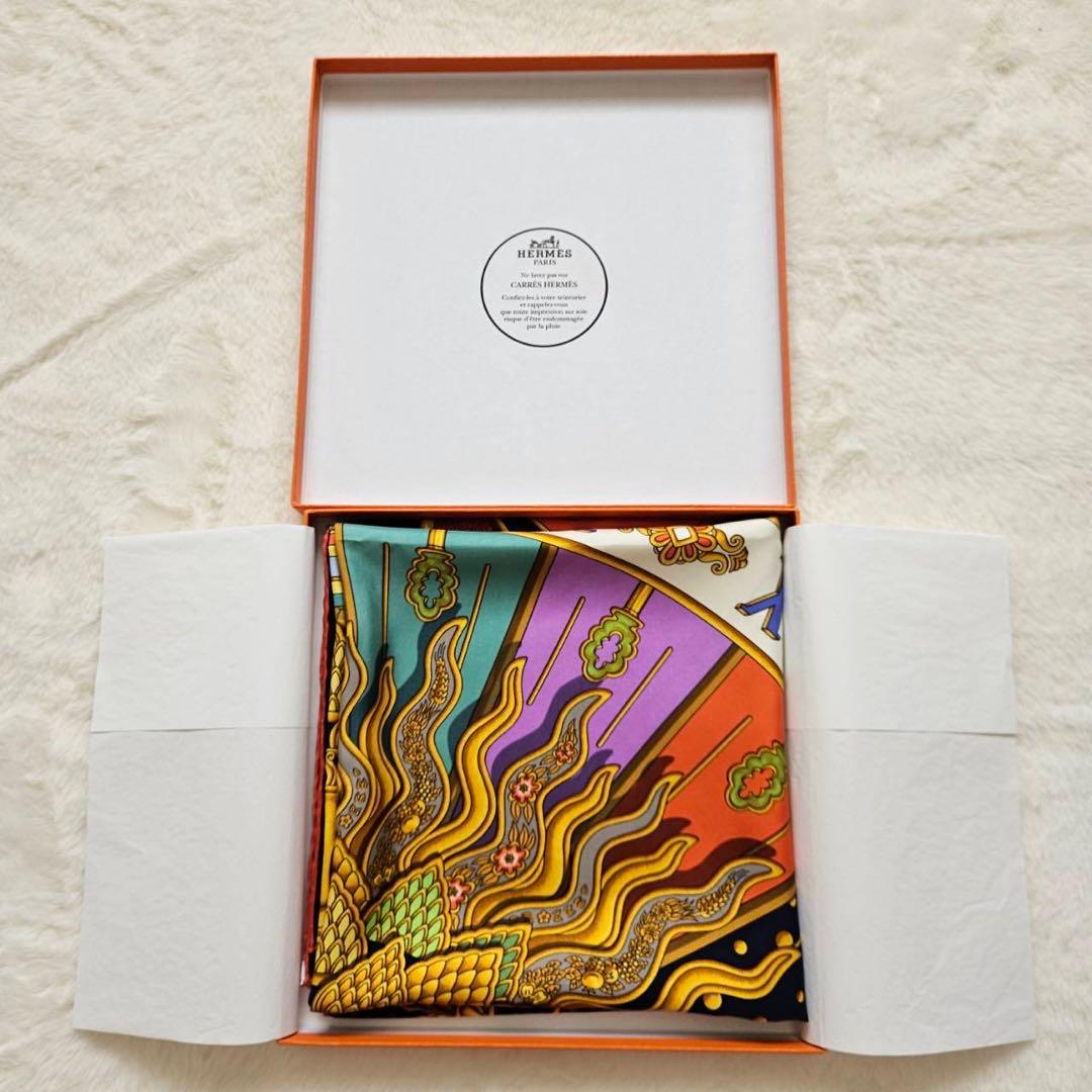 極美品✨HERMES エルメス スカーフ カレ 90 今日一日を楽しむ