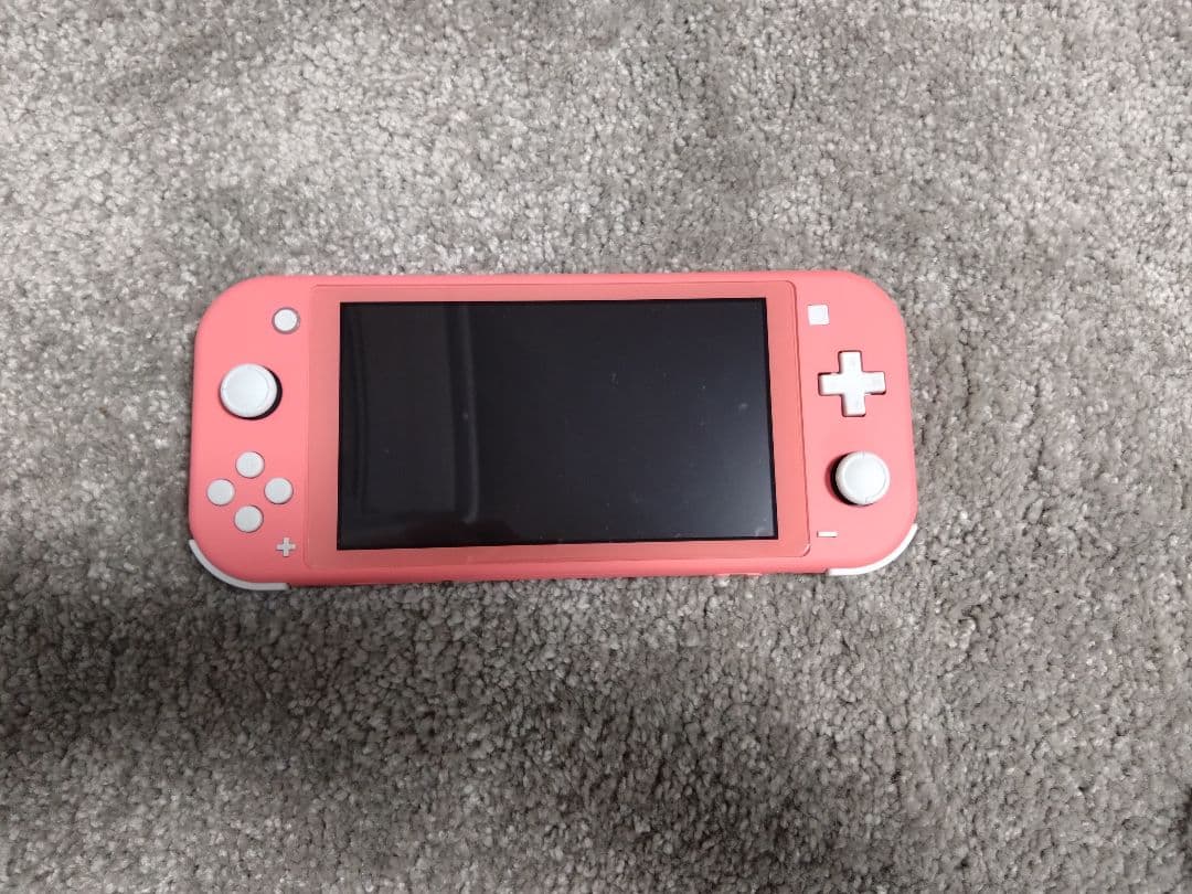 美品　Nintendo Switch Lite コーラル 本体