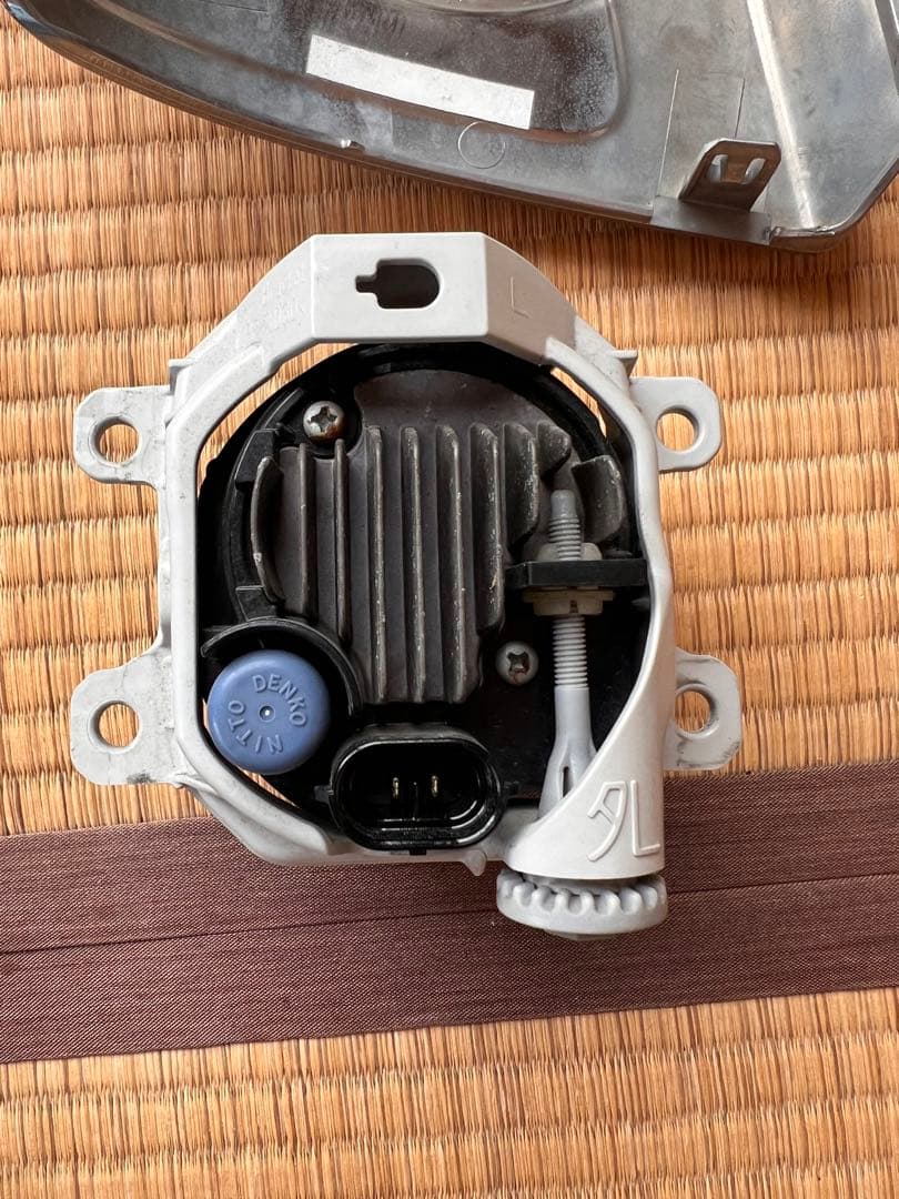 フォグランプ LED 2個セット LA600S ダイハツタント