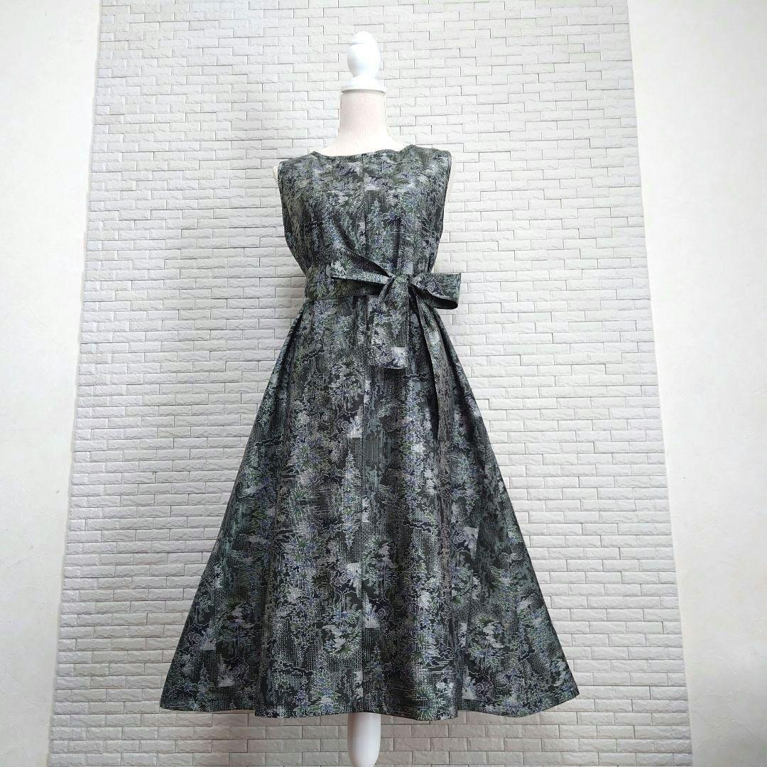 ❀着物リメイク❀大島紬　シックで大人可愛いノースリーブワンピース（M〜L）