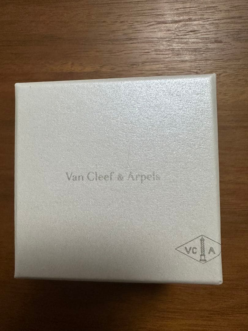 ヴァンクリーフ＆アーペル　空き箱
