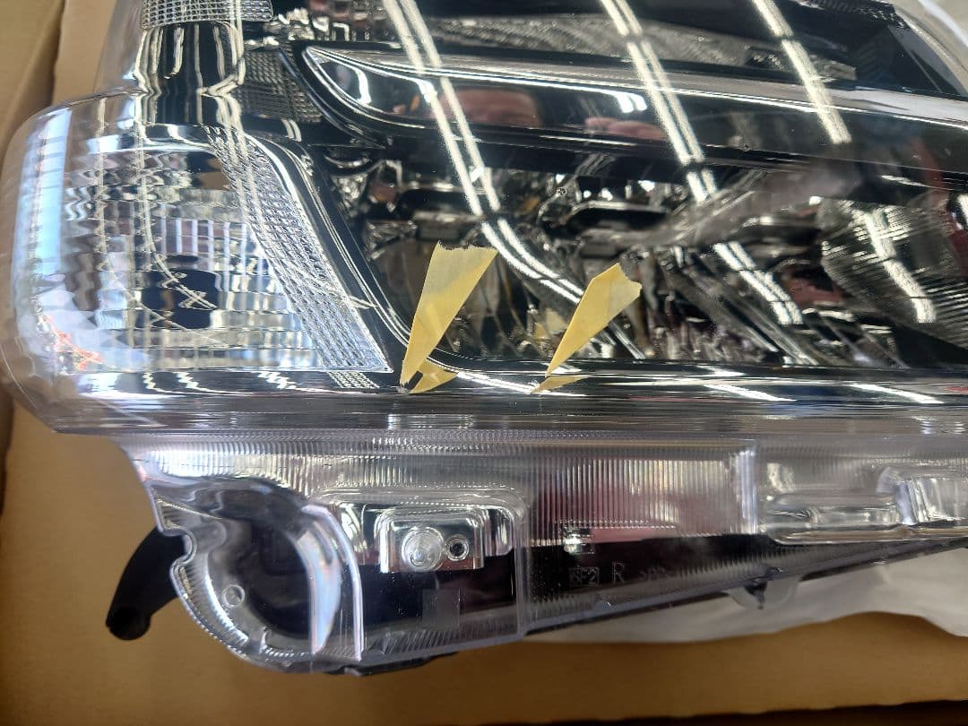 ハイゼットアトレーLEDヘッドライト右