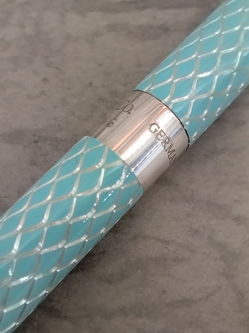 Tiffany & Co　シルバーツイストボールペン　替芯付き　　中古品