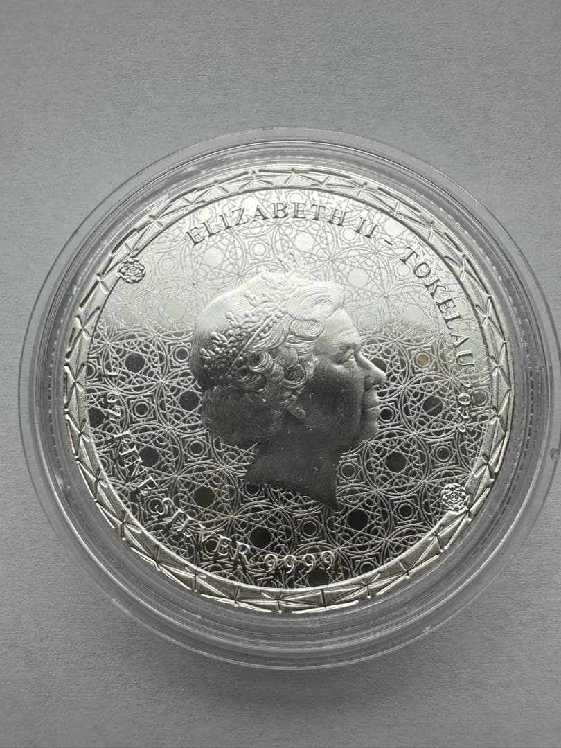 純銀　1OZ 9999純銀　カナダ銀貨　ニュージーランド 銀貨　銀貨2枚希少本物
