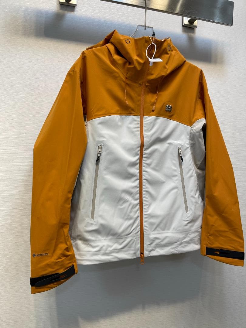 KOLON SPORT フード付きジャケット オレンジ/ホワイト