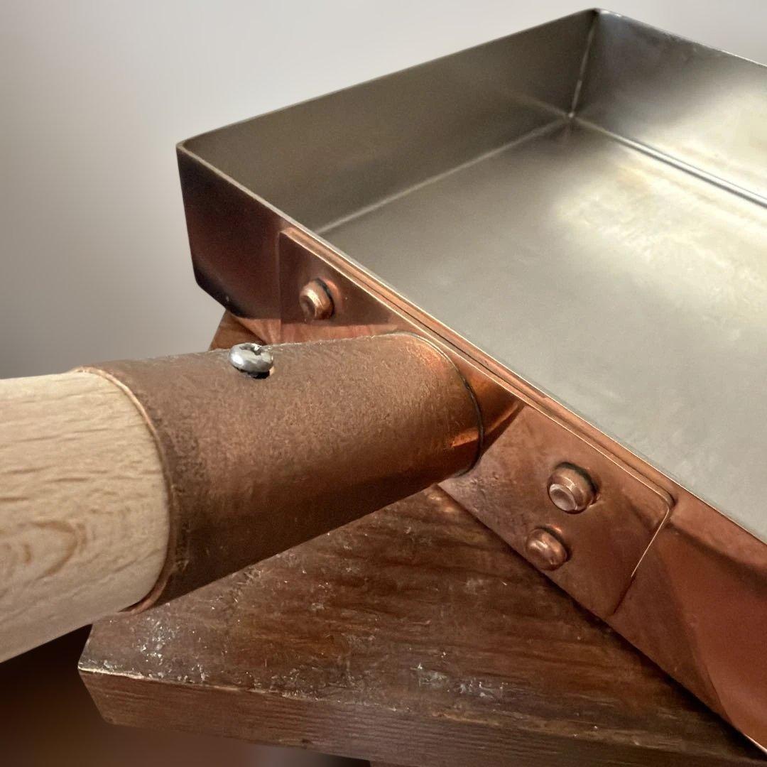 新品・銅製　卵焼き器 木製ハンドル付き