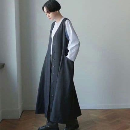 北欧　暮らしの道具展　ワンピース＆ジレ　グレー　着痩せ