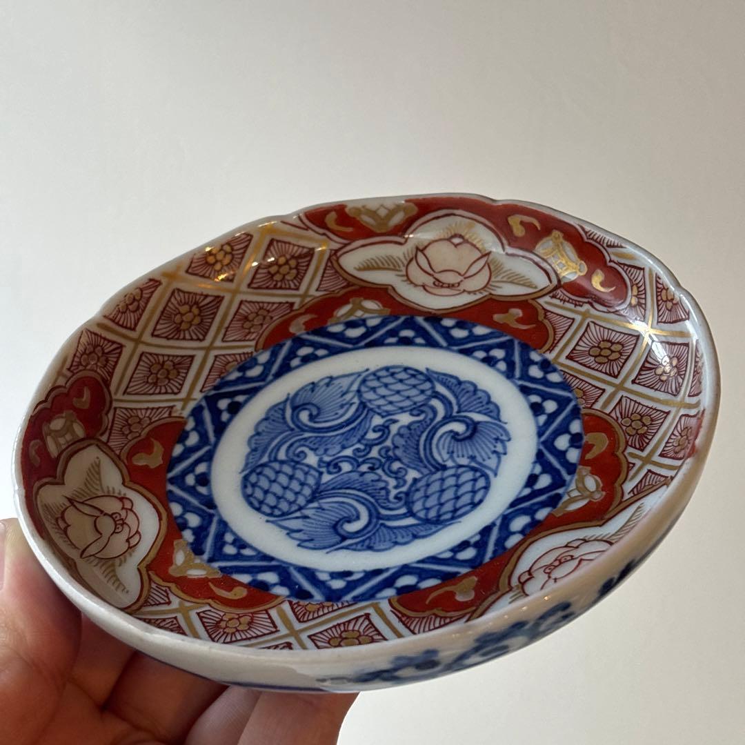 希少！時代　かわいい窓絵うさぎの赤絵金彩大聖寺花菱小皿①（骨董古美術古伊万里兎