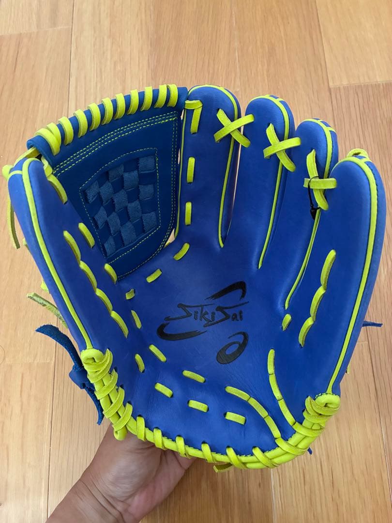 【新品】アシックス　軟式グローブ　シキサイ