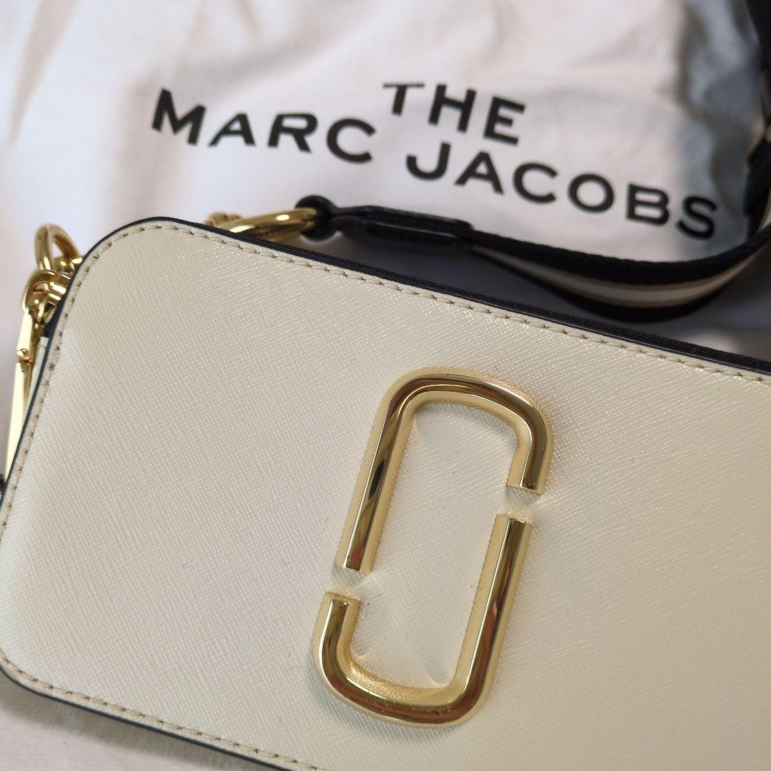 MARC JACOBS ザ スナップショット クロスボディバッグ ホワイト