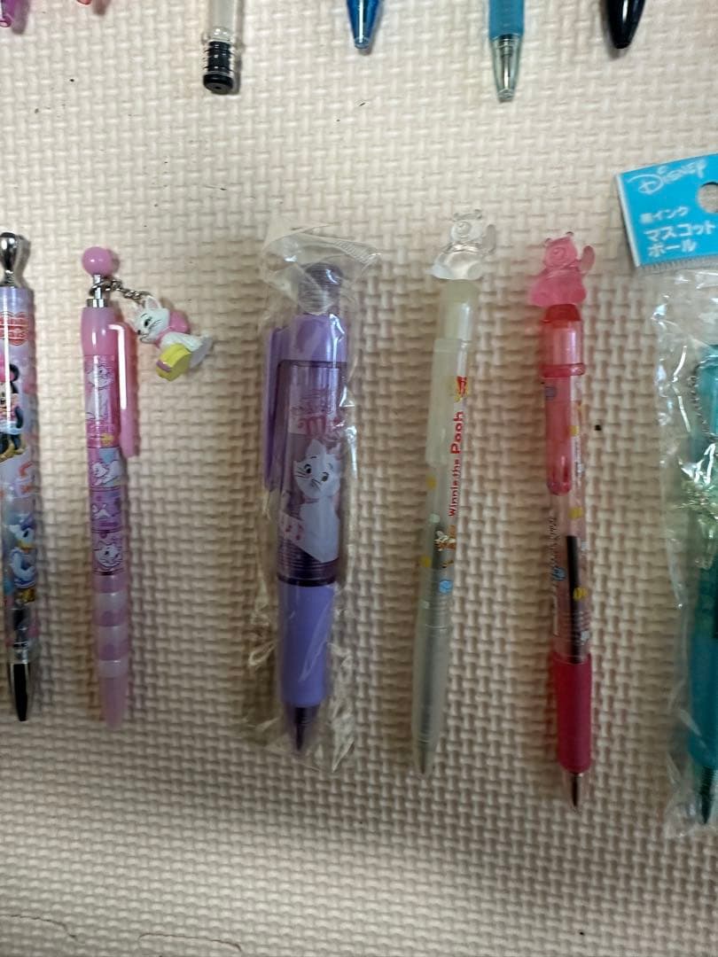 公*o様 キャラクター付きボールペンセット Z4