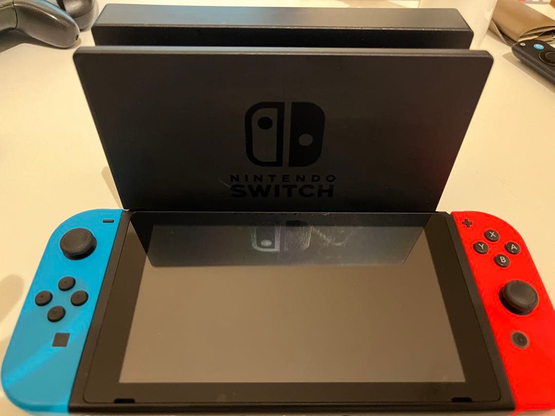 Nintendo Switch 本体 付属品2つのコントローラー　プロコン付