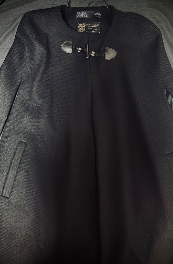 ZARA ブラック ポンチョ Sサイズ