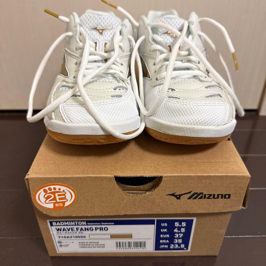Mizuno WAVE FANG PRO バドミントンシューズ 23.5cm