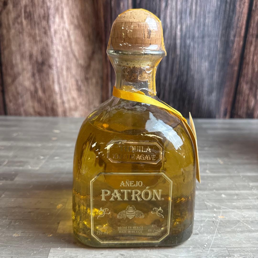 未開栓 PATRÓN アネホ テキーラ 750ml