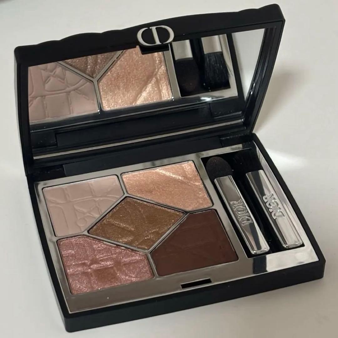 Dior ディオールショウ サンククルール 647 シルクトープ 限定色