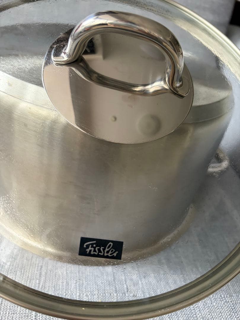 Fissler ステンレス両手鍋 蓋付き 中型24㎝
